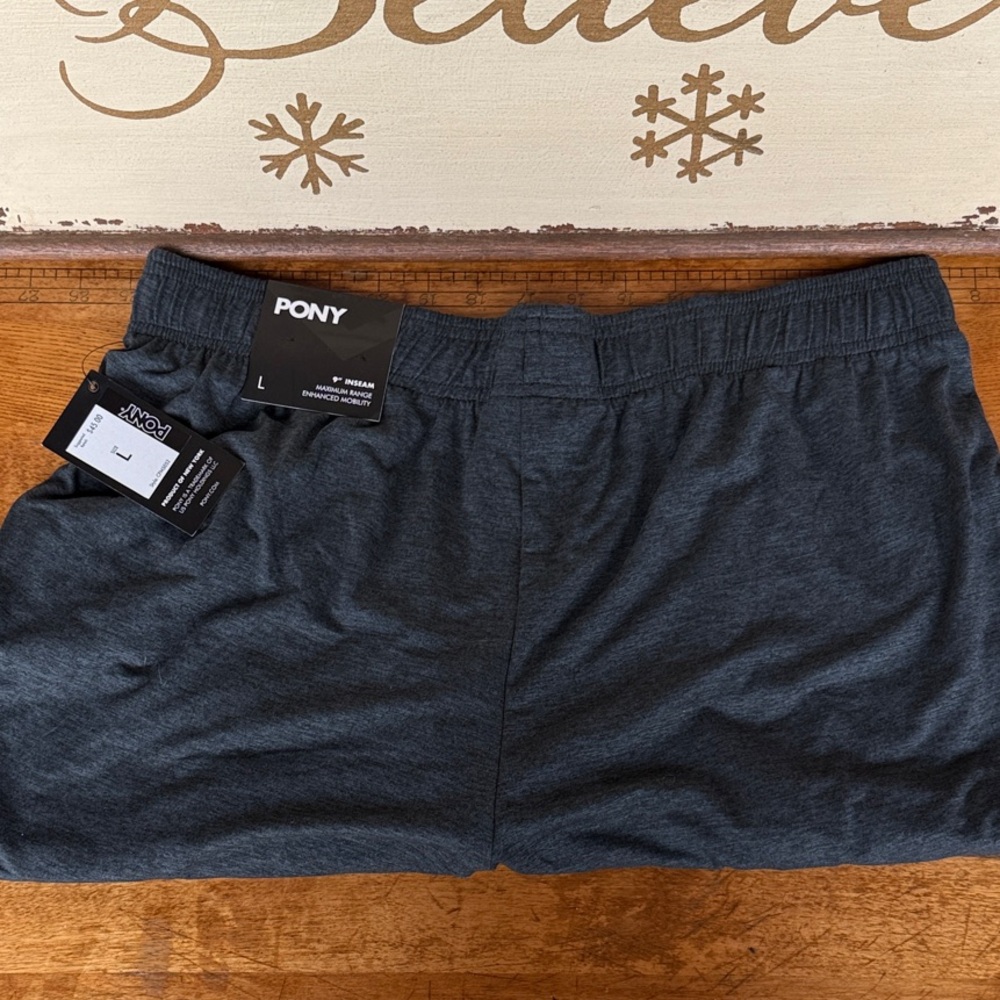 Men’s Pony Charcoal athletic shorts size large NWT